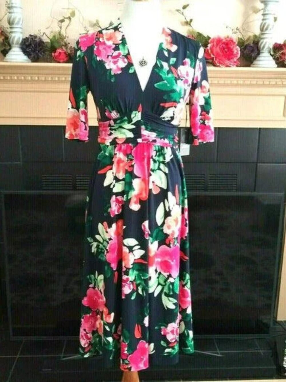 Vince Camuto Floral Fit & Flare Dress 6 Navy Multi V-Neck Half Sleeve Midi NWT